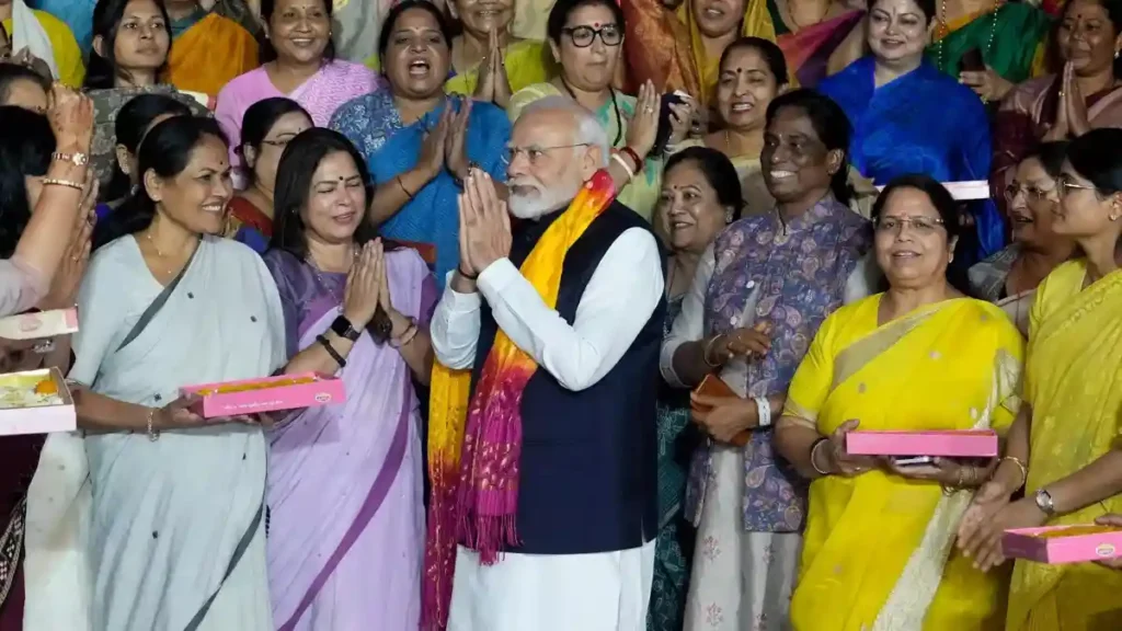 Modi Government's New Scheme: Women to Receive ₹7,000/Month – Know Eligibility & Application Process