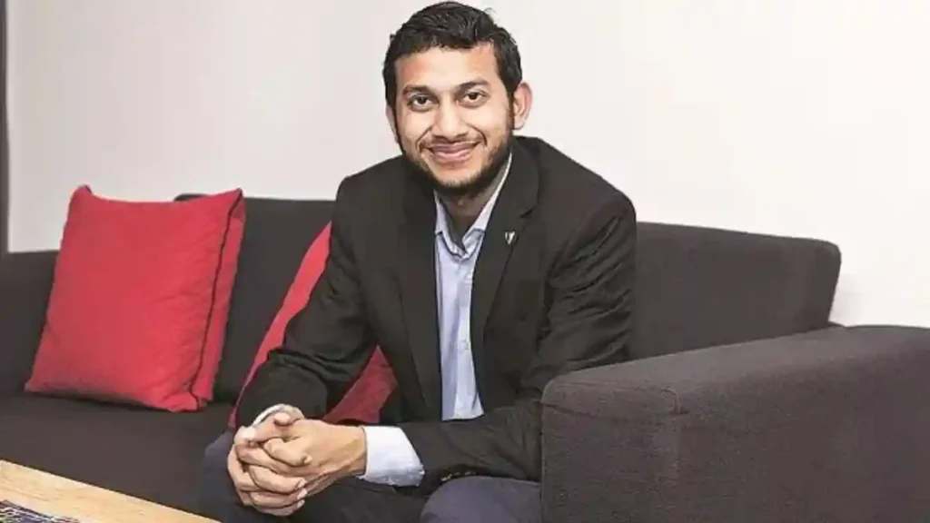 Inside OYO CEO Ritesh Agarwal’s Bag: Old iPhone, 4 Passports & More
